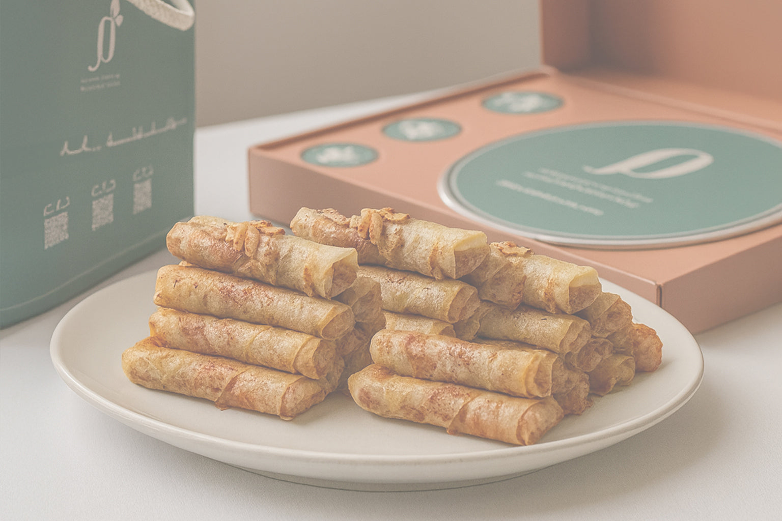 Crispy chicken rolls